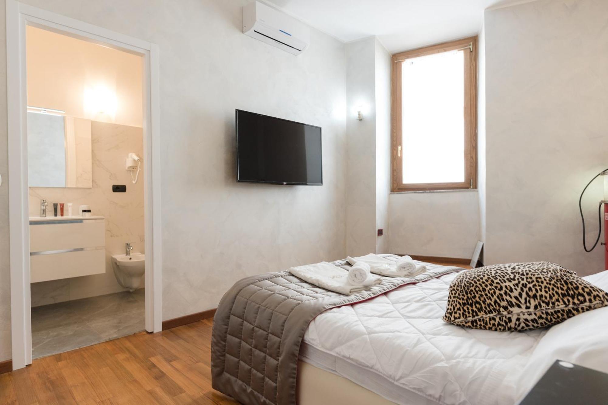 Prince'S Suite - Budget Rooms & Apt Piazza Del Popolo Rome Exterior photo